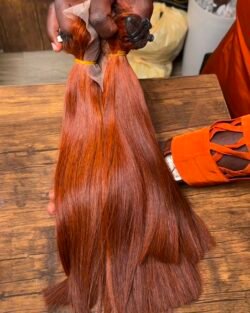 VIETNAMESE- SDD BONE STRAIGHT 12''/14'' 200GRAMS WITH 2X4 CLOSURE, LIGHT CHESTNUT COLOUR.